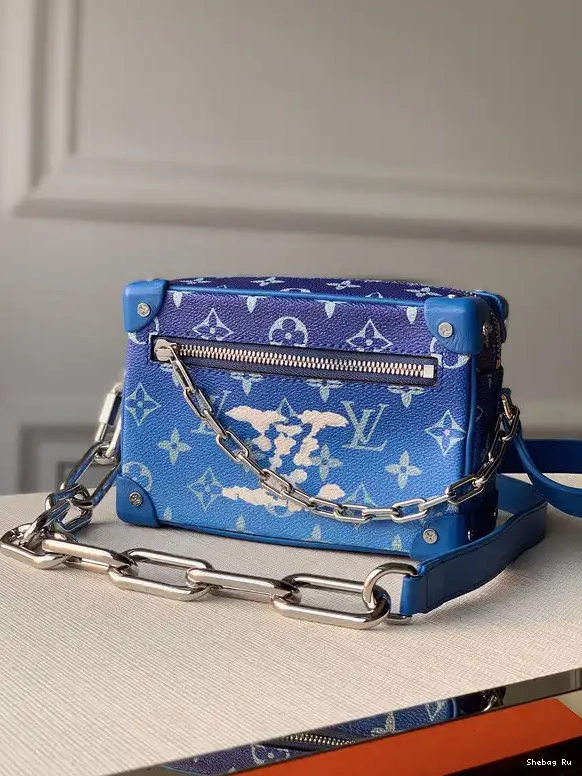 SOFT LOUIS VUITTON TRUNK 0521